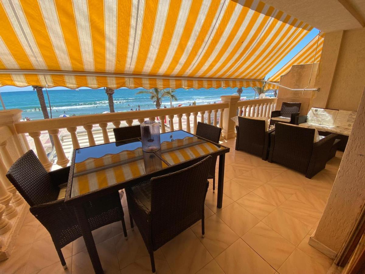 Apartamento Frente Al Mar En إل كامبيلو المظهر الخارجي الصورة