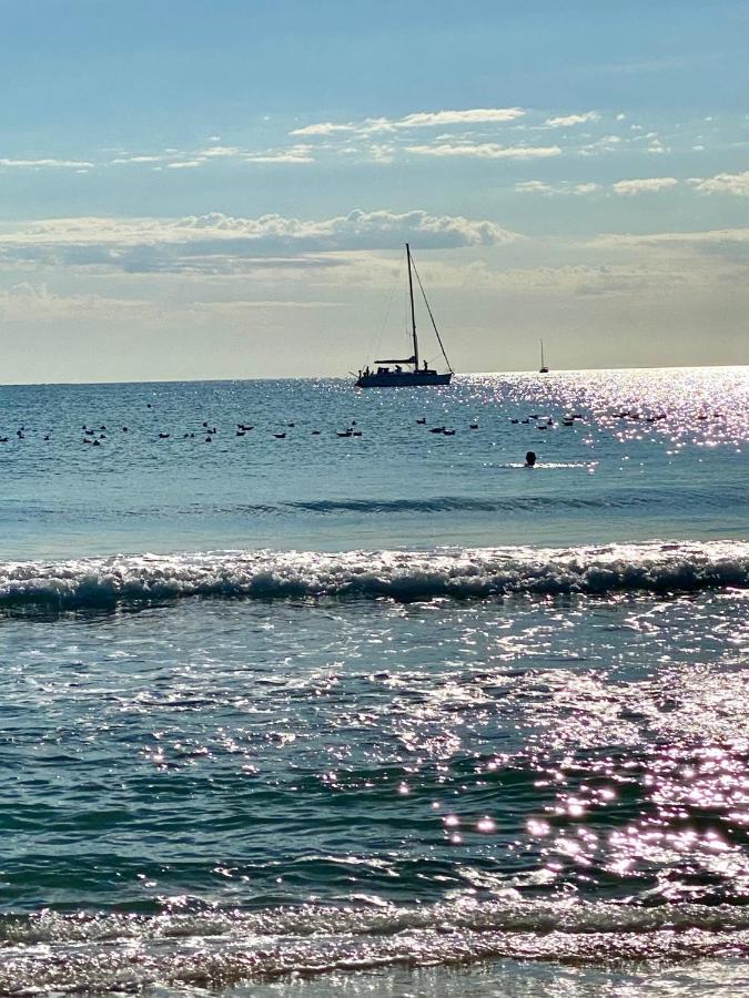 Apartamento Frente Al Mar En إل كامبيلو المظهر الخارجي الصورة